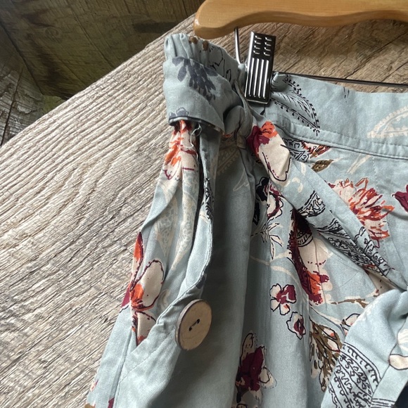 Floral Bohemian Shorts - Picture 5 of 8